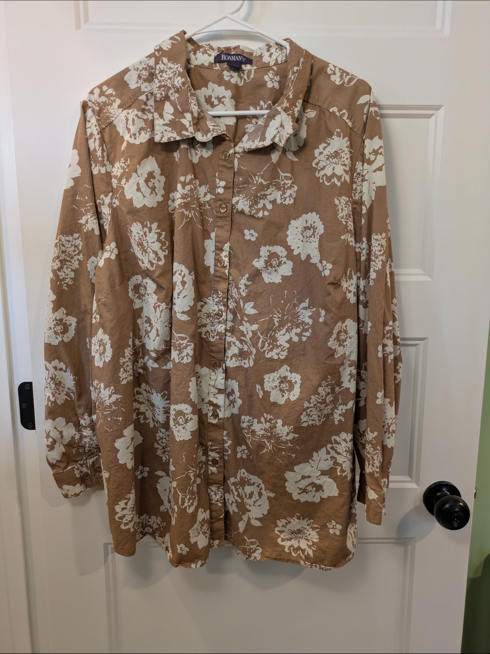 🔴 3/$15 Roaman's Tan and White Floral Button-Down Shirt - Picture 1 of 12